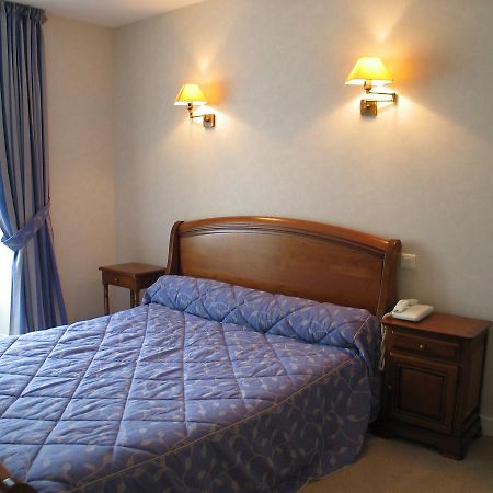 Le Pelican Hotel Rochefort-en-Terre Eksteriør billede