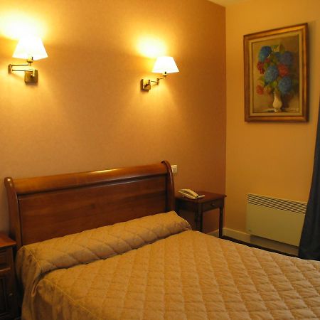 Le Pelican Hotel Rochefort-en-Terre Eksteriør billede