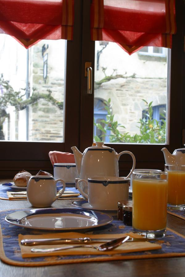 Le Pelican Hotel Rochefort-en-Terre Eksteriør billede